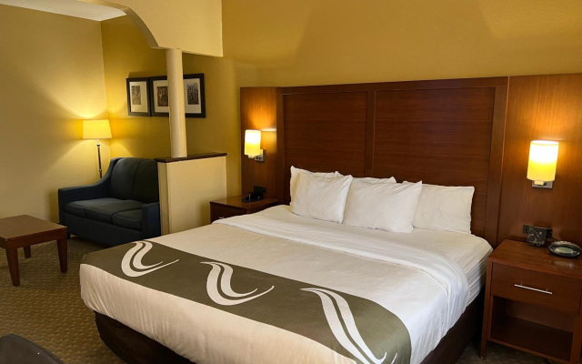 Quality Suites Midland North Loop 250