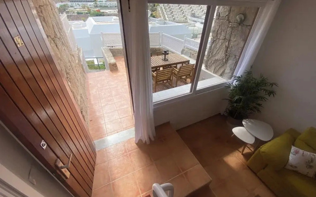 Modern Duplex Apartment Near Swimming Pool