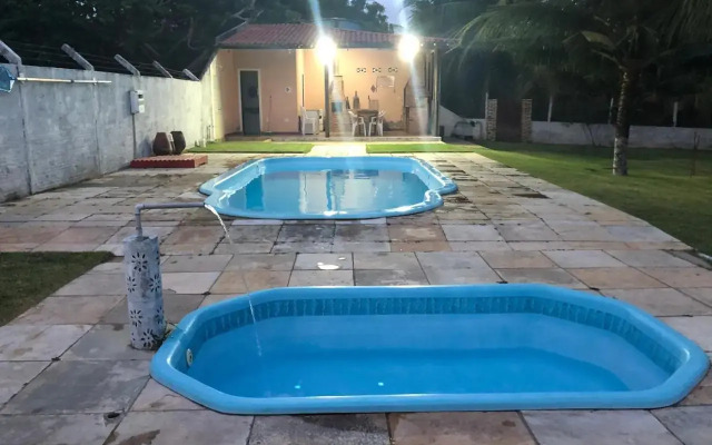 Casa de 4 quartos á 6Km da praia de Lagoinha-ce