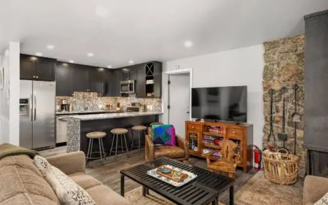 Shadowbrook 102