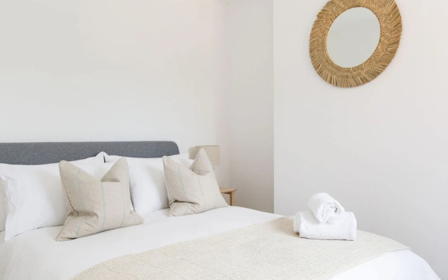 Stylish 2 Bed City Stay