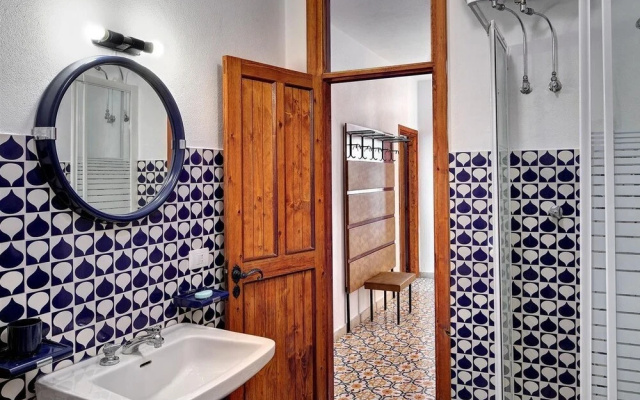 Valentina House
