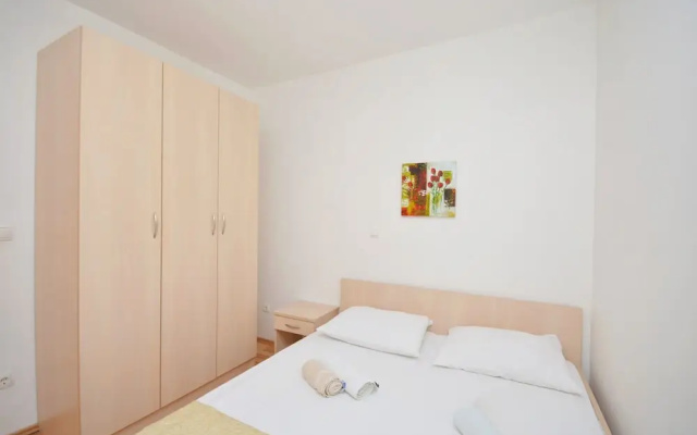 Apartments Miroslav