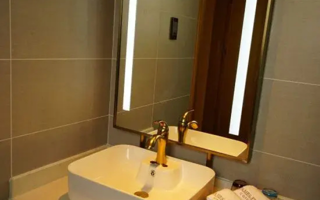 Zhe Fei Hotel (Changzhi Chenghuang Temple)