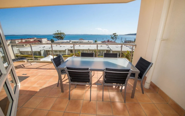 Breakwater 204 - Shoal Bay