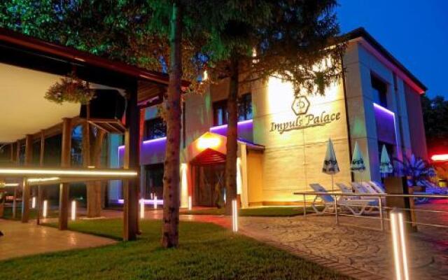 Hotel Impuls Palace Видин вид на фасад
