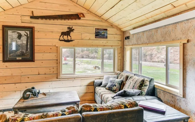 Fishing & Views: 'river Paradise' in Dubois!