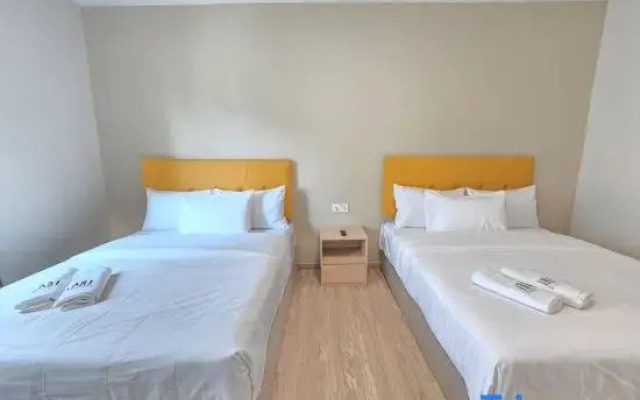 Miilehill Hotel By Maco at JB Town Center