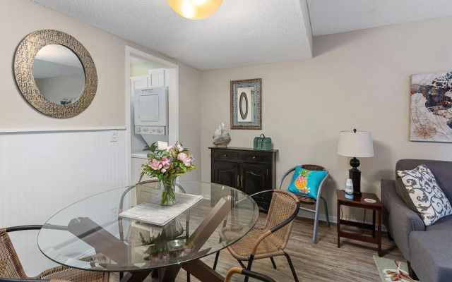 425 Magnolia Unit I by Hodnett Cooper