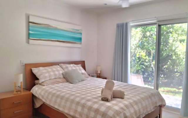 Coastal Home just 300m from the Beach
