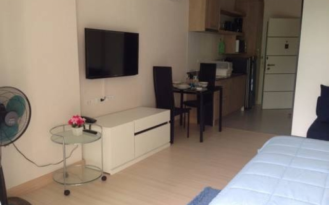 Modern Studio Amelia