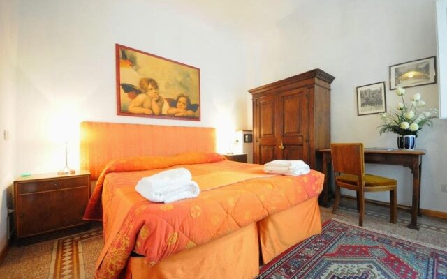 Отель B&B Già Via Larga комната для гостей
