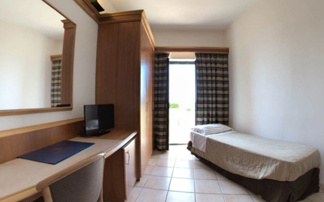 Sunshine Hotel & Spa
