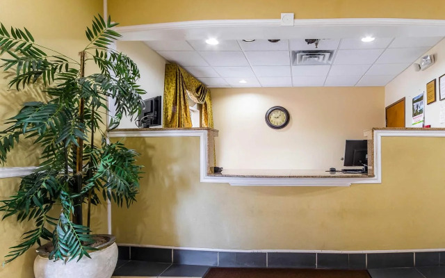 Econo Lodge Eutaw I-20