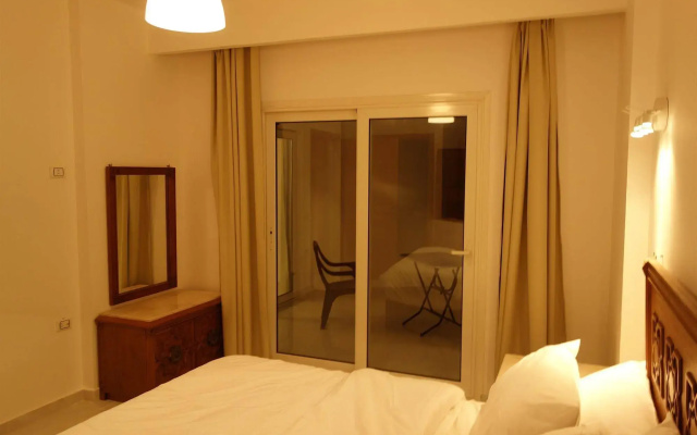 Blue Vision Hotel & Diving College
