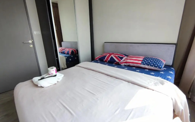 Pattaya Beach Sea View Rooftop Pool Resort