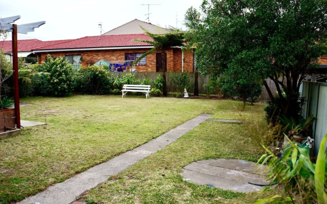 Sandy Point Road, 98, Eden by the Bay