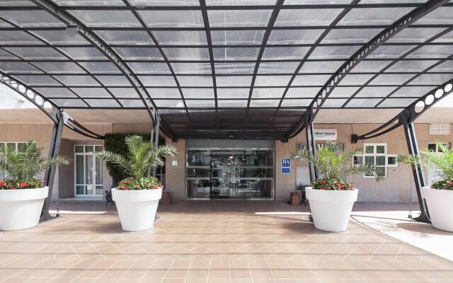 Hotel Best Da Vinci Royal вид на фасад