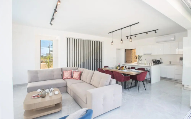 4 Bedroom Villa in Protaras Center - Protaras Vie Bleu Villa Vb3