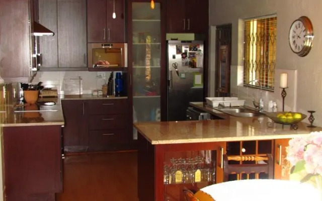 Bev`s B & B