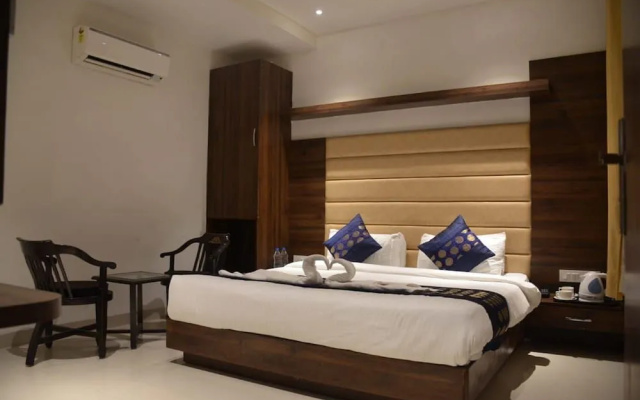 Hotel Grand Star by Royal Collection