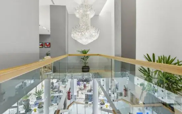 Cela Boutique Hotel
