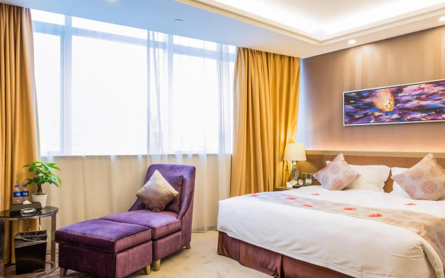 Shenzhen Baoan PLUS Gems Cube Hotel