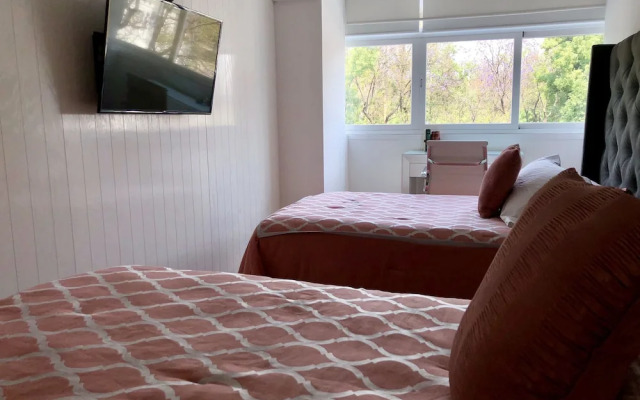 Apartment Downtown 203