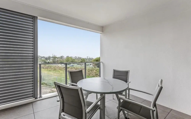 3-bed Apartment in Beautiful Kiama With Study Nook