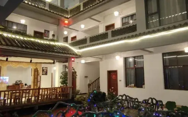 Puzhehei June Qinghe B & B
