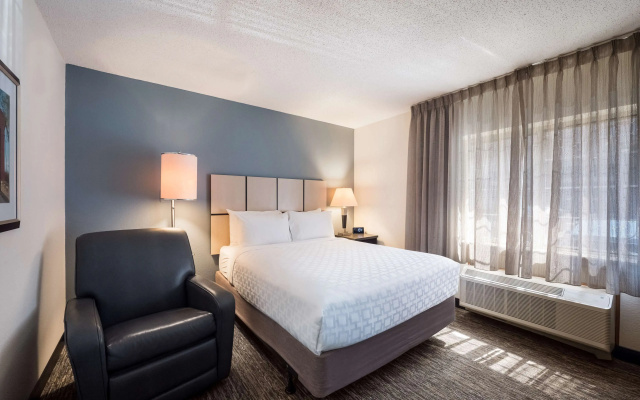 Sonesta Simply Suites Las Vegas Convention Center
