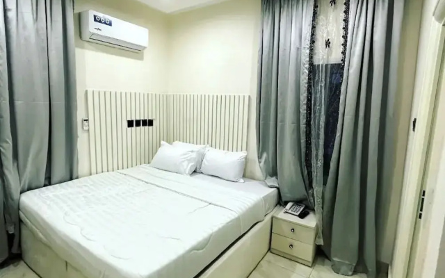 Rock Towers Apartment