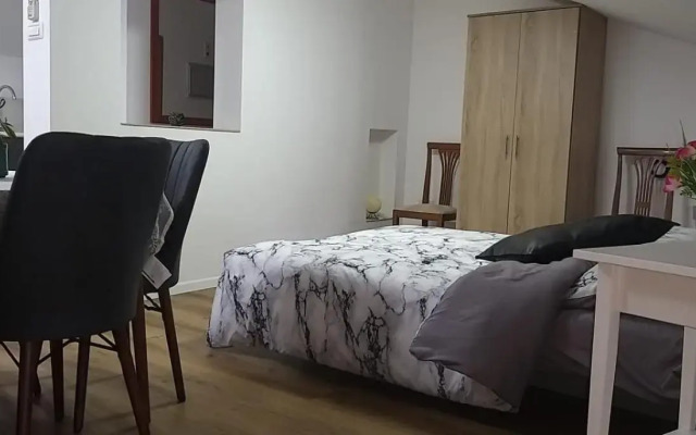 Attic Ben Gurion 42