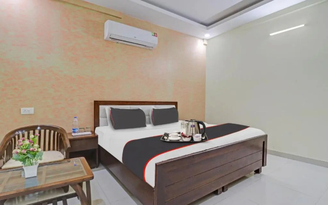 Collection O 70326 Hotel Premnagar Heights