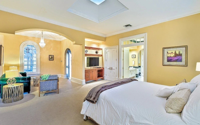 The Majestic Pond Estate