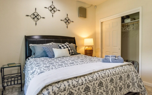 Charming Gravois Mills Escape w/ Private Backyard!