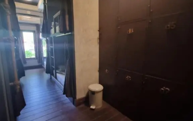 AHA Lanta Cozy Hostel