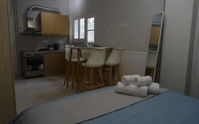 Lovely renovated studio