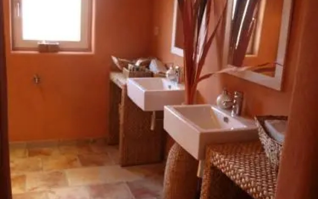 Longhorn Ranch Countryhotel - Garni