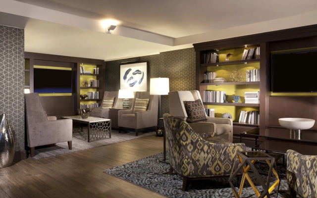 Sheraton Minneapolis West Hotel
