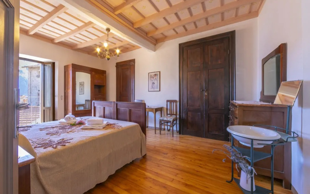 Mezzegra Resort