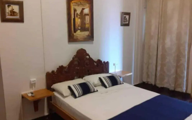 Reviver Hostel