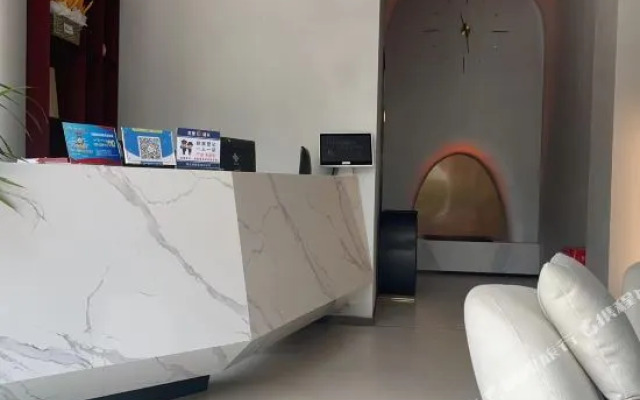 Liupanshui Tianli Hotel (Chuanxin Unit Shop)