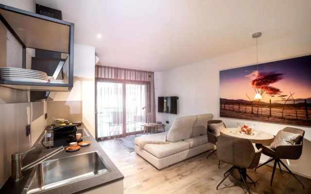 Primera Apartments