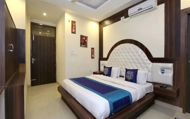 Hotel JK, Punjab
