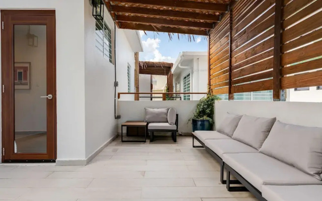 Stylish Apartment in Condado