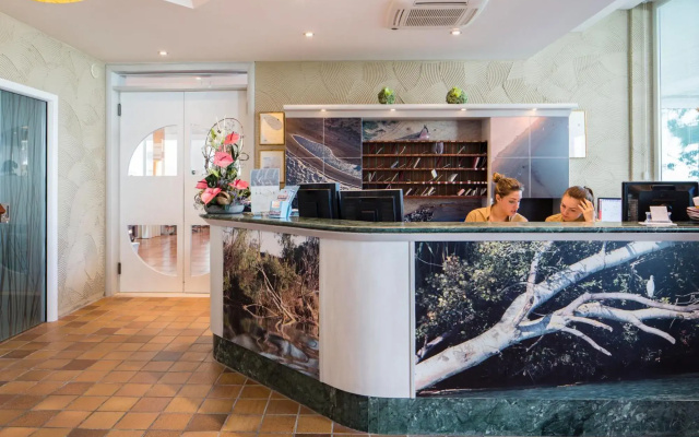 Hotel Ambassador