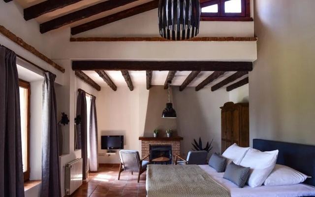 1144 Villa la Perla