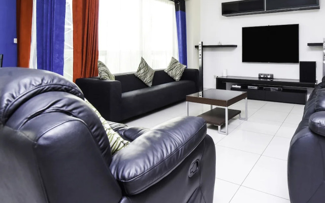 OYO Home 164 2BHK Lake View