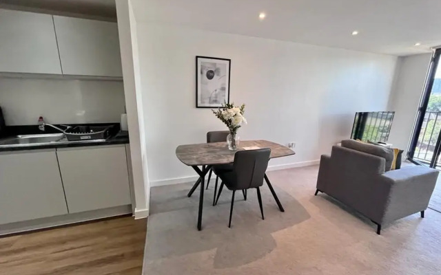 Impressive 1 Bed Apartment - Chavasse Apartments